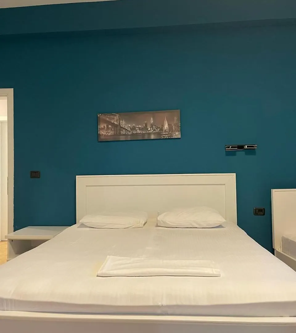 Envi Hotel Radhimë