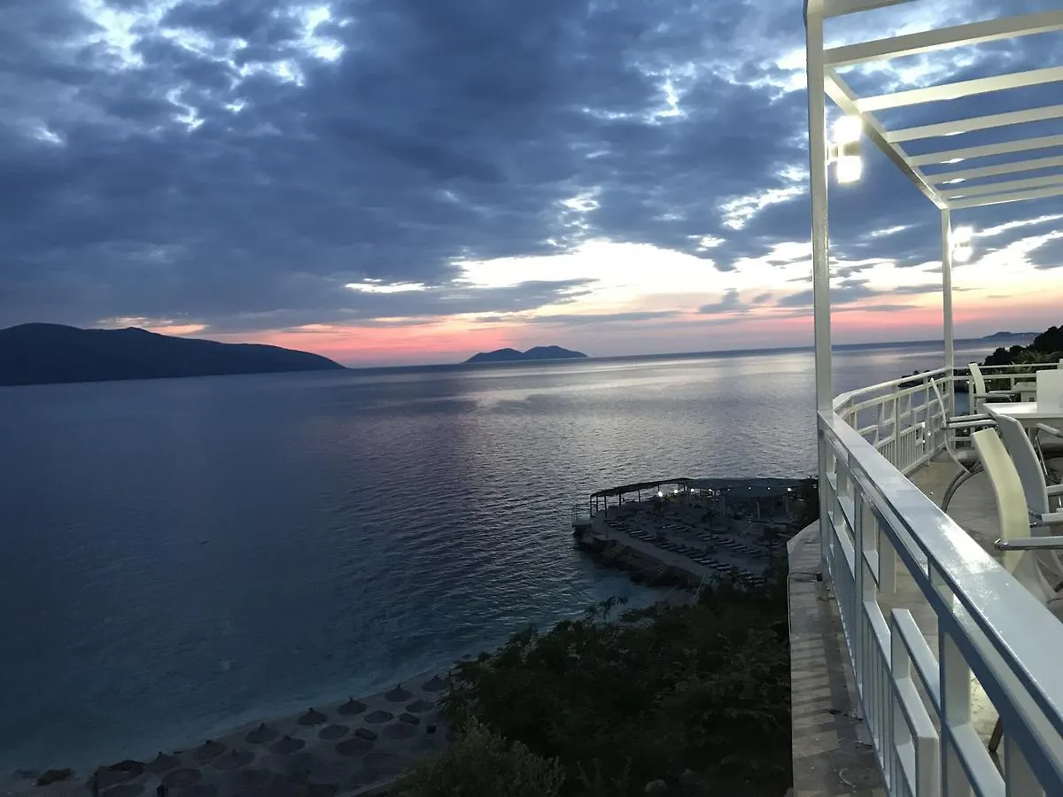 Envi Hotel Radhimë 3*,  알바니아