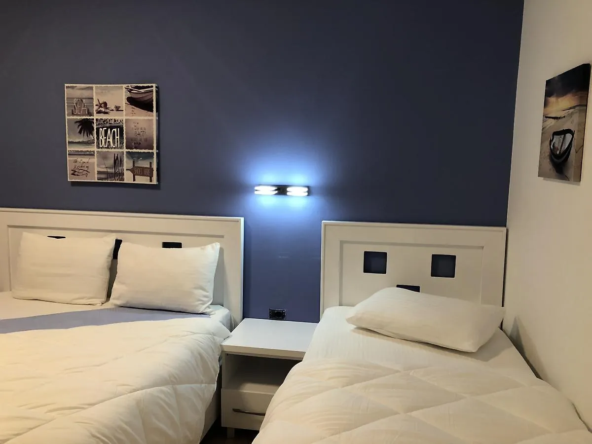 Envi Hotel Radhimë