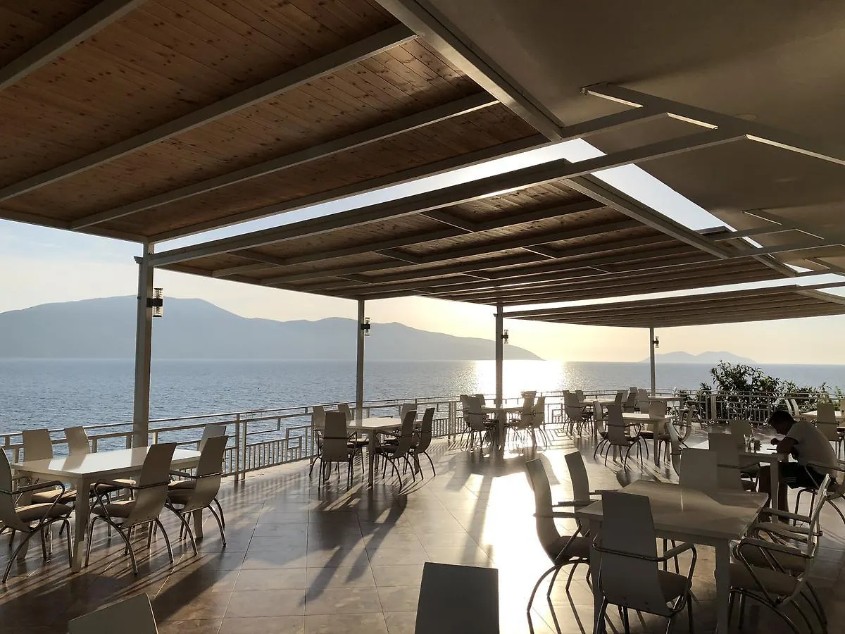 Envi Hotel Radhimë
